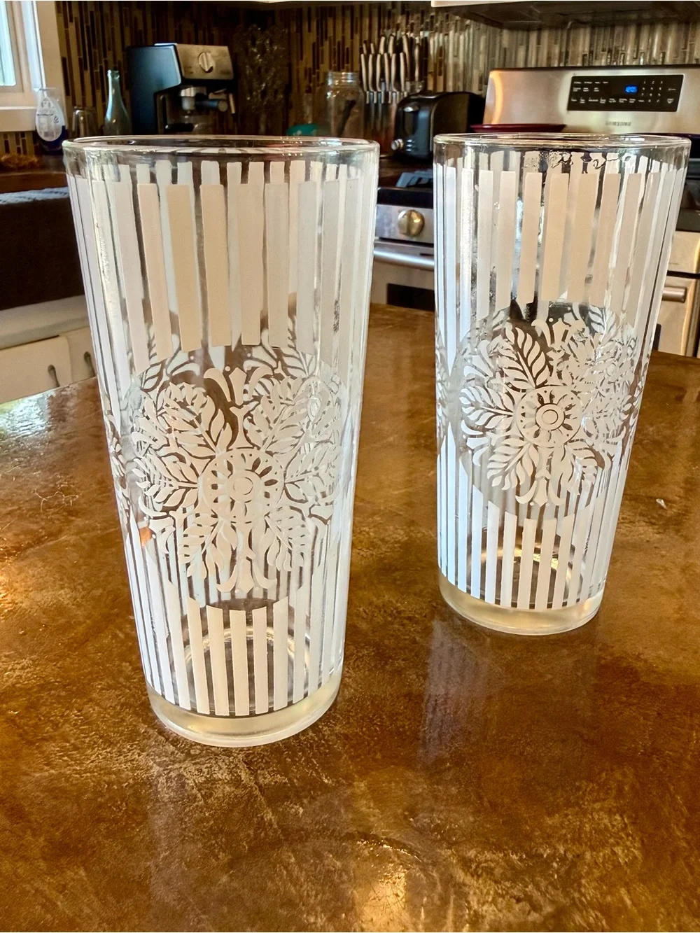 Mid century tumblers white stripped medallion design set of 2